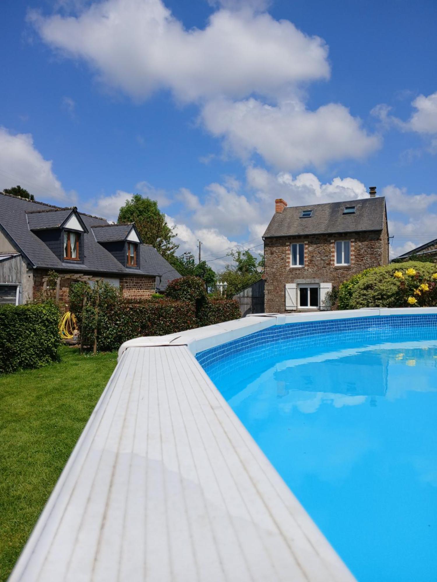 Le Jardin B&B Isigny-le-Buat Kültér fotó