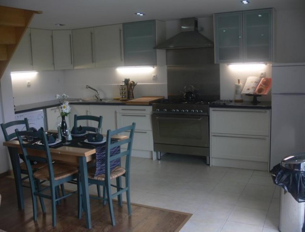 Le Jardin B&B Isigny-le-Buat Szoba fotó
